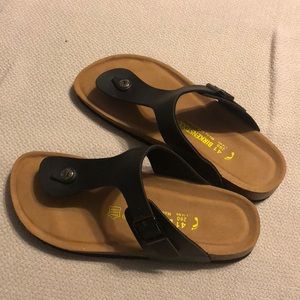 New Gizah black birkenstocks